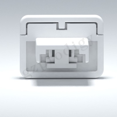 La prise vigoureuse de débouché de prise couvre la couleur blanche pratique de Multiscene