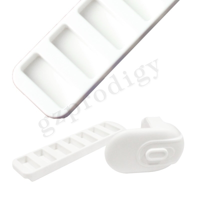 Couleur blanche matérielle 156x53x68.5mm de bébé d'OEM d'ABS solide de sécurité