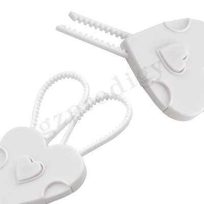 Couleur blanche sans danger pour les enfants Bendable non adhésive de sécurité de poignée de porte