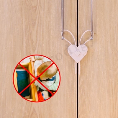 Couleur blanche sans danger pour les enfants Bendable non adhésive de sécurité de poignée de porte