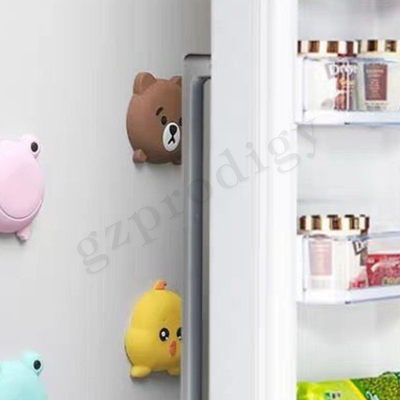 Arrêt de porte mural adhésif doux en plastique de coin de porte de belle bande dessinée d'ours